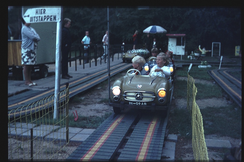 31.Leusderhei jun 1970 Brigitte,Peter.JPG